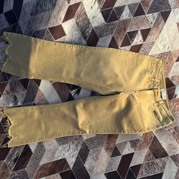 Women's Cropped Jeans in Mustard Yellow - Picture 1 of 6